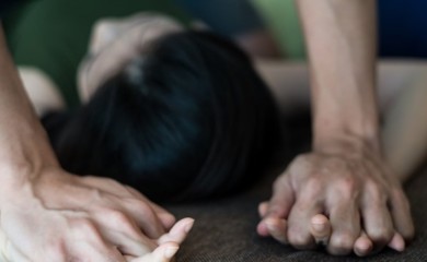 Užas u Slavoniji! S prijateljom silovao kumu, djeca joj bila u kući