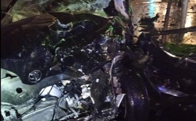 Stravična saobraćajka u centru Banjaluke: Auto smrskan, petoro povrijeđenih