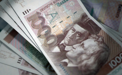 U slamaricama i sefovima ostalao više od 12 milijardi njemačkih maraka