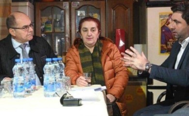 Gradonačelnik Bijeljine se sastao sa Šmitom, SNSD burno reagovao