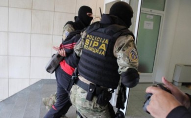 Akcija SIPE u Banjaluci: Uhapšen muškarac osumnjičen za ratni zločin