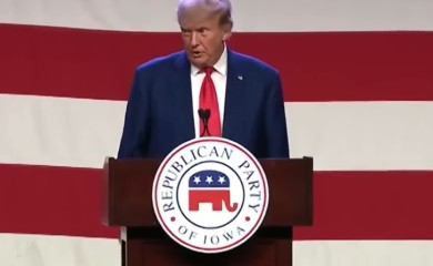 Oglasio se Tramp nakon šokantne odluke suda: Bajden je prijetnja za demokratiju (VIDEO)