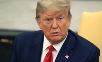 Tramp planira da organizuje sastanak Putina i Zelenskog