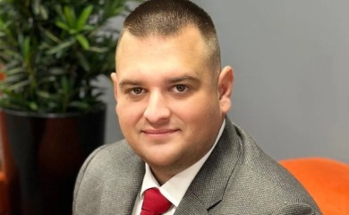 "SVAKODNEVNO DOSAĐUJE ISLAMISTIČKIM OBJAVAMA" Bilbija ukazao na neprihvatljivo ponašanje odbornika SPO