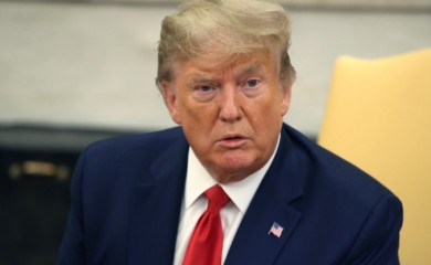 Potencijalni nemiri: Američka policija u pripravnosti zbog mogućeg hapšenja Trampa