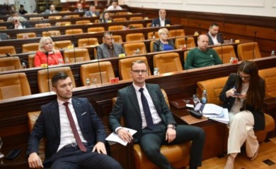Svađa zbog “Banjice” i sječa dnevnog reda: Banjalučki odbornici “udaraju” po starom