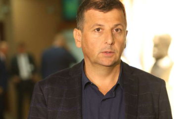 Sječa koja je razljutila Banjaluku: Vukanović otkriva moguće razloge zašto je POSJEČEN DRVORED u Ulici Milana Radmana?