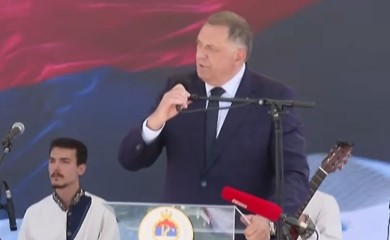 Skandalozno ponašanje SDS-a se ponavlja: Napustili obilježavanje proboja Koridora kada je za govornicu izašao Milorad Dodik