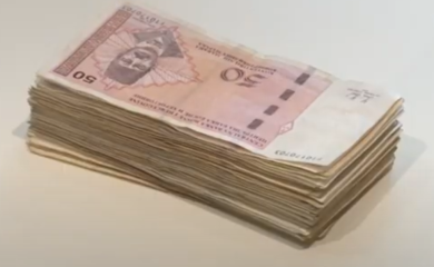 Vlada RS: Dokumentaciju za isplatu 750 KM dostaviti isključivo Ministarstvu