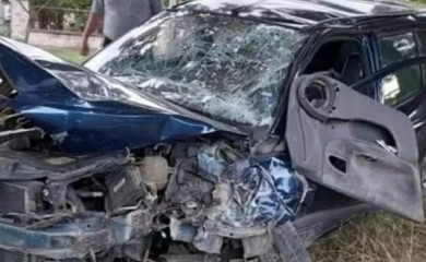 Dvadesetdvogodišnja žena preživjela pad dizalice na njen auto