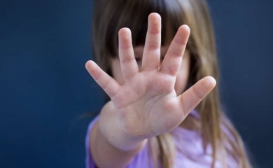 Djevojčica na Nikoljdan došla u školu plava od modrica: Nastavnici rekla da ju je tata tukao