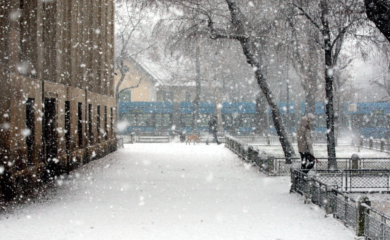 Zima okovala Hrvatsku, snijeg i na Korčuli, problemi u saobraćaju
