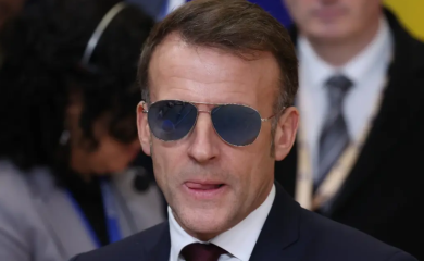 Makronove top gan naočare od 659 evra srušile su mreže – ali bukvalno