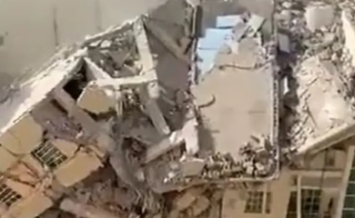 Srušila se višespratnica, spasioci tragaju za preživjelima (VIDEO)