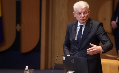 Operisan Šefik Džaferović