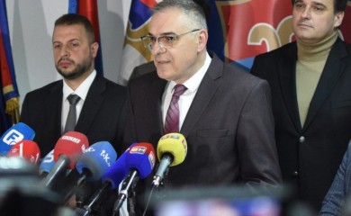 Miličević nakon prelaska Trninića u Narodni front: “Jasna poruka Trivićeve, crvena linija pređena”
