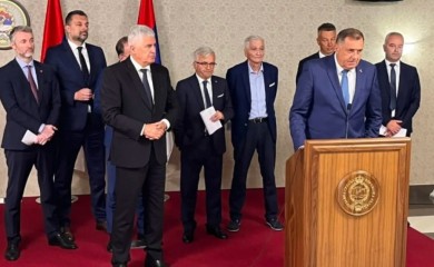 Sastanak lidera stranaka: Dogovoreno usvajanje evropskih zakona i imenovanje Amidžića