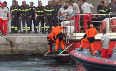 Iz jahte izvučeno tijelo milionera, za njegovom kćerkom se i dalje traga (VIDEO)