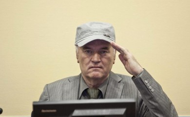 General vraćen u pritvorsku sobu, stanje nešto bolje, ali i dalje zabrinjavajuće