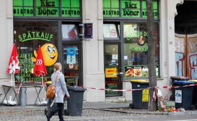 Žena se sudarila s ražnjem za kebab