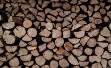 Pred početak grijne sezone, cijena metra drva s 97 KM skočila na 165 KM