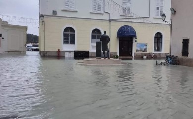 Nekoliko gradova na hrvatskoj obali pod vodom