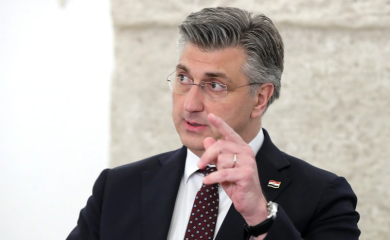 Uhapšen muškarac, planirao atentate na zvaničnike zbog korona mjera