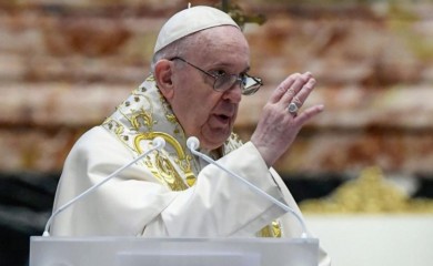 Papa Franjo smijenio rukovodioce Karitasa