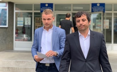 VUKANOVIĆ: Simbioza Draško Stanivuković digao kuku i motiku da ga brane