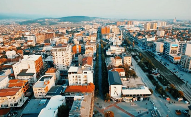 Dvije sestre pale sa zgrade: Jedna poginula, druga teško povrijeđena