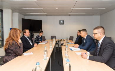 Nešić se sastao sa Varheljijem i Johansonovom