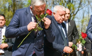 Borenović: Pokoljenjima prenijeti istinu o srpskom stradanju u Jasenovcu