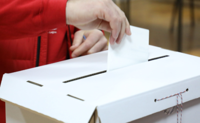 U Sloveniji zatvorena birališta