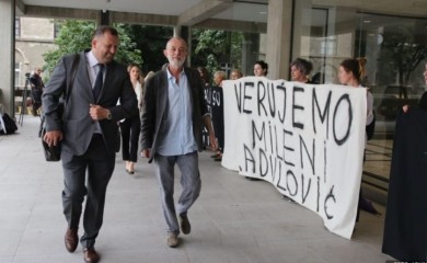 Optužen za silovanje i seksualno uznemiravanje: Nastavljeno suđenje Miroslavu Aleksiću