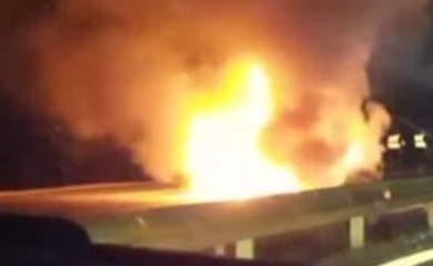 Tragična smrt: Muškarac izgorio u automobilu, očevici opisali bizarnu nesreću