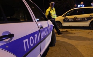 Detalji napada nožem na trgovca i policajca: "Šta je majku vam j.... zaklaću vas"