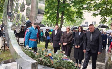 Niko nije ostao ravnodušan na ovu pjesmu: Smrt 12 beba jedan od NAJTRAGIČNIJIH DOGAĐAJA u Banjaluci