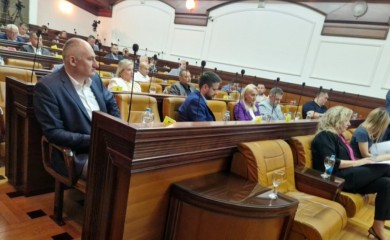 Vanredna sjednica u Banjaluci kao “grom iz vedra neba”: Odbornici negoduju - dokle više ovako