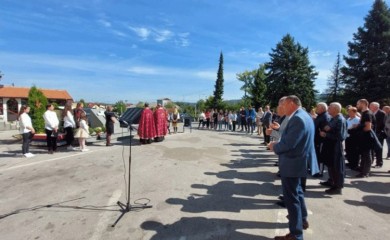 U Zalužanima služen pomen za 130 boraca Vojske Republike Srpske