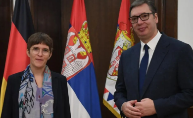 VUČIĆ: Srbija nastavlja da promoviše politiku mira i dijaloga