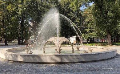 Replika čuvene fontane u parku Mladen Stojanović bez građevinske dozvole