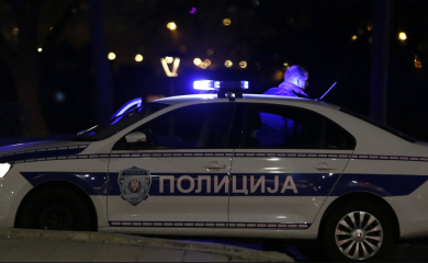 Zatražile čašu vode, a onda ukrale više od 20.000 evra