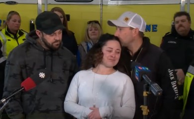 "Slomljena sam!" Bolničarka pomogla teško povrijeđenoj djevojci nakon udesa, na kraju smjene je dočekala stravična vijest (VIDEO)