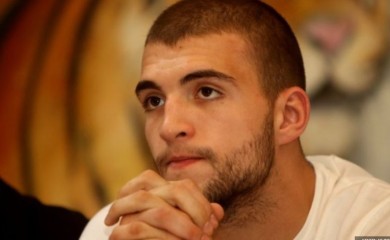 Veljko Ražnatović otkrio sa čime se suočava, pa apelovao na pratioce: Prijavite budalu