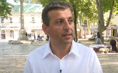 VUKANOVIĆ: Gurao sam Medu i Mirnu, imate li malo obraza i časti?