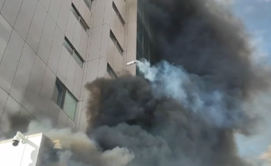 Protest u Prištini: Dimnim bombama tražili ostavku Kurtija