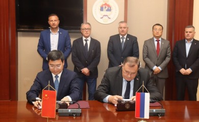 Dodik i CRBC potpisali memorandum o saradnji na izgradnji auto-puta
