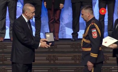 Novitović primio zahvalnicu od Erdoana