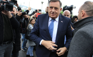 Dodik: CIK će SNSD-u zabraniti da učestvuje na izborima