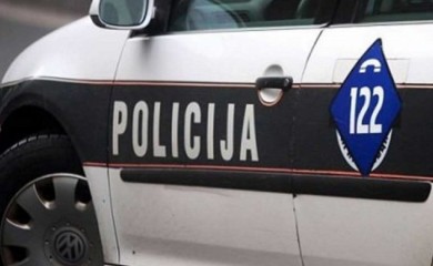 Pretresi na više loakcija, pronađena droga, bomba i drugi predmeti
